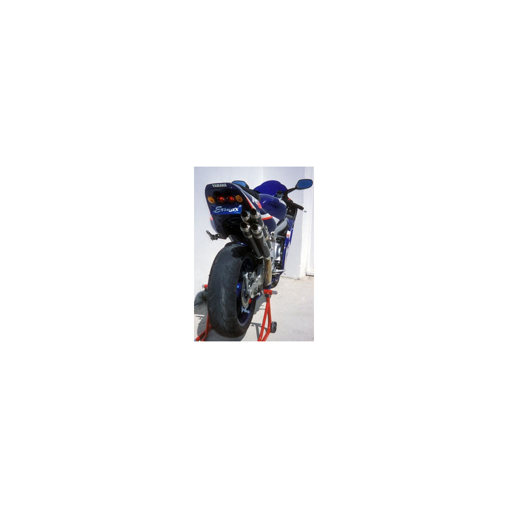 Passage de roue Ermax (a modifier) Yamaha YZF Yamaha R6 99/2000 Avec trous feux