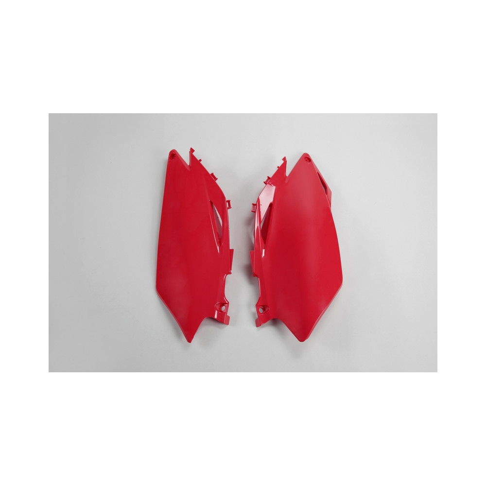 Plaques latérales UFO