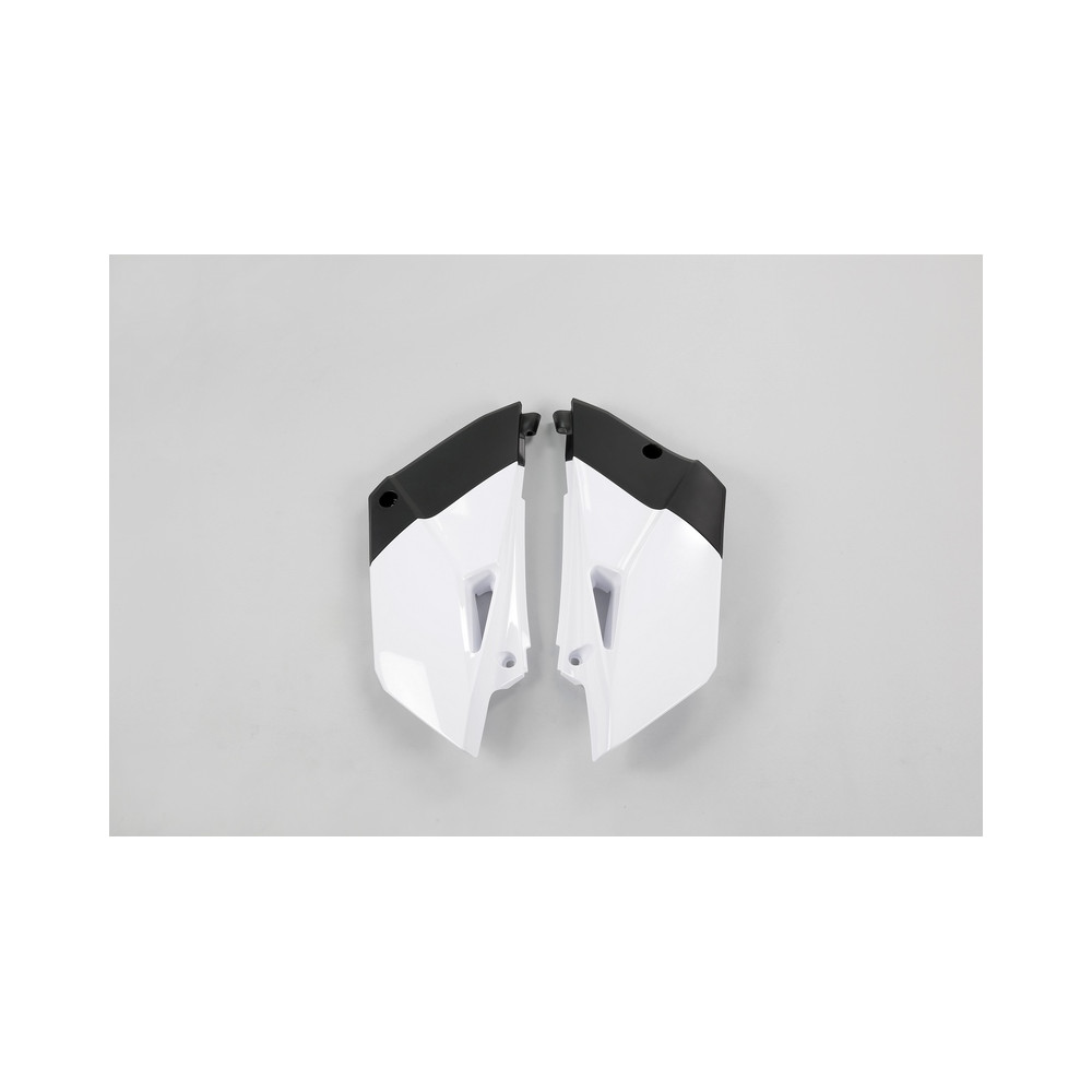 Plaques latérales UFO