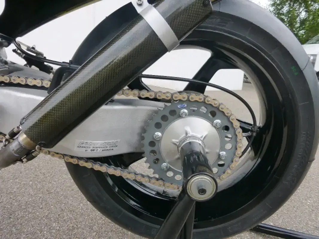 Honda NSR500V NX6 Tyga Performance — photo 11