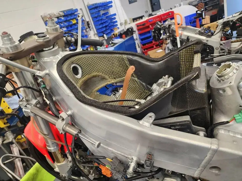 Honda NSR500V NX6 Tyga Performance — photo 20