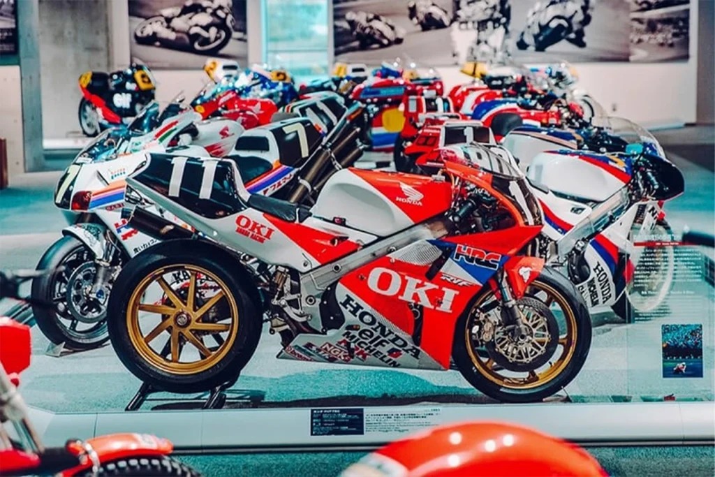 Honda RVF750R RC45 NL5 — projet Tyga Performance, photo 1