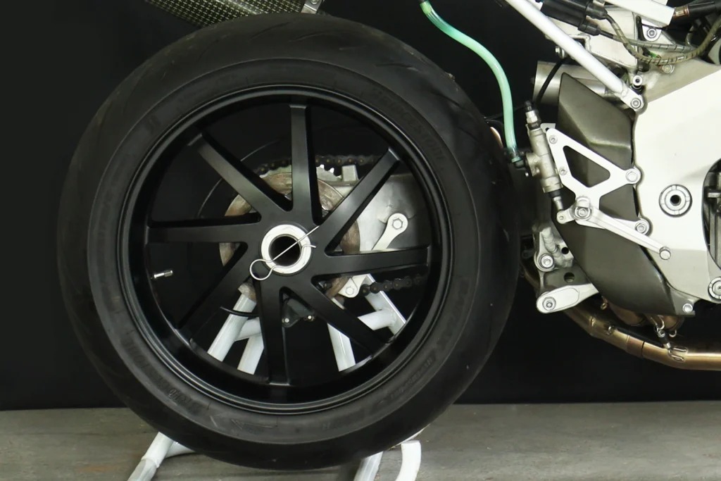 Honda RVF750R RC45 NL5 — projet Tyga Performance, photo 16